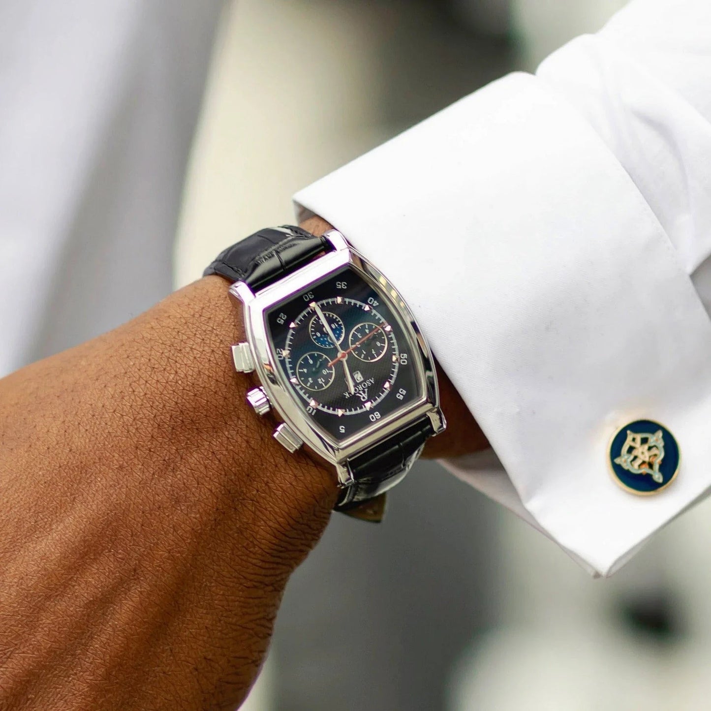 Silver/Black Ambassador (Pre-order ships out in july)